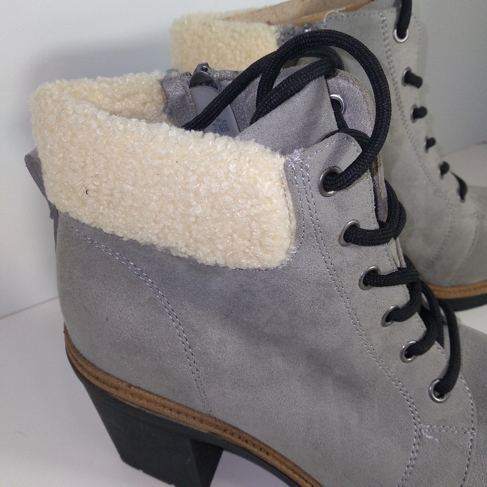 Dr. Scholl's For The Love Of Grey Fur Trimmed Block Heel Lace-Up Boots Size-9.5 - Picture 6 of 12